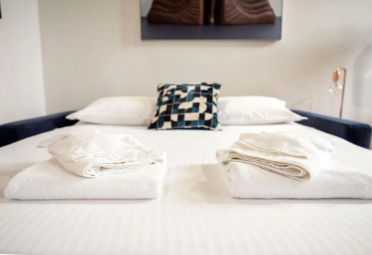 Artsy And Elegant Apartment Near Pantheon Rome Italy