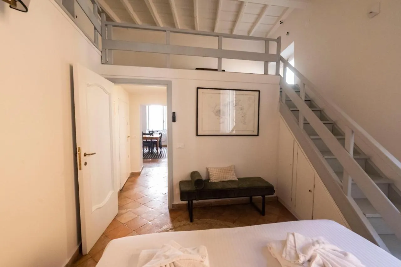 Artsy And Elegant Apartment Near Pantheon Rome